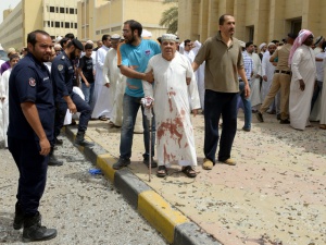 Атентаторът в джамията в Кувейт е бил саудитски гражданин