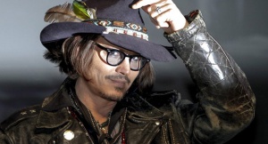 От "Дисни" са бесни: Джони Деп е винаги пиян! (Видео)