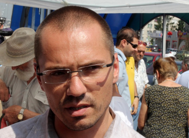 Ангел Джамбазки: Настанете ромите от Гърмен в палатите в Игнатиево и в офисите на БХК