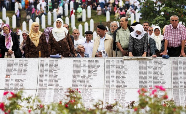 Лондон готви резолюция в ООН за Сребреница, Белград недоволства