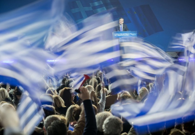 Отблъсната от Запад, Гърция се обръща към Русия