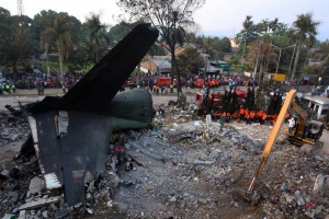 141 са загинали при самолетната катастрофа в Индонезия