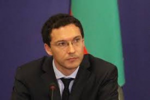 Митов: Дългът не се изплаща с референдуми