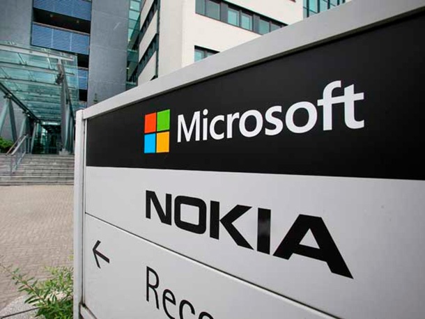 Microsoft може още днес да отпише милиарди по сделката с Nokia