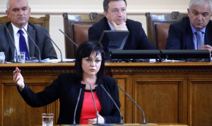Корнелия Нинова: Калфин обрича цяло поколение да не се пенсионира