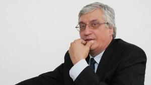 Десетки хиляди безработни българи може да се върнат наесен от Гърция, твърди експерт