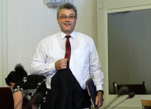 България трябва да влезе в еврозоната с валутен борд, убеден е Бисер Манолов