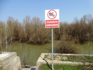 В Русе масово нарушават забраната за къпане в Дунав
