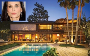 Деми Мур шокирана от смъртта на 21-годишен в дома й