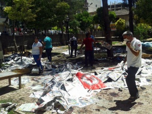 Взрив в турския град Суруч уби 28 души, над 100 са ранените