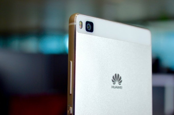 Huawei удвоява приходите си в Китай за полугодието
