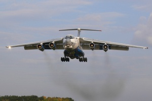 Мъж се опита да запали огън в самолет