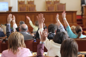 Депутатите гласуват тайно за избор на омбудсман