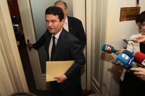 Зеленогорски отговаря на Борисов: Не е зле депутатите от ГЕРБ да се стегнат