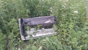 Намериха и куфар до останките от самолет на Реюнион