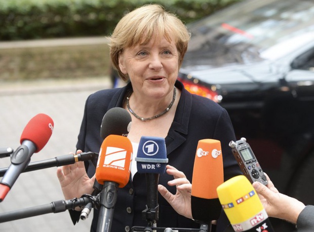 "Билд" : Меркел да опрости част от дълга, но да изхвърли Гърция от еврозоната