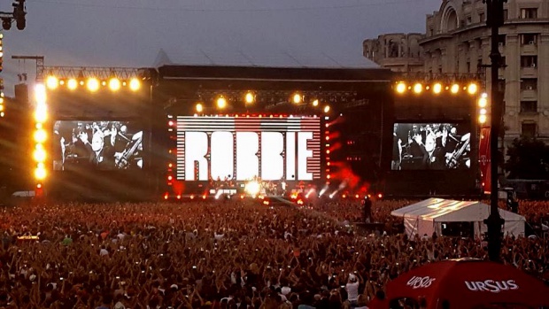 50 тона гориво ще захранват концерта на Роби Уилямс (ВИДЕО)