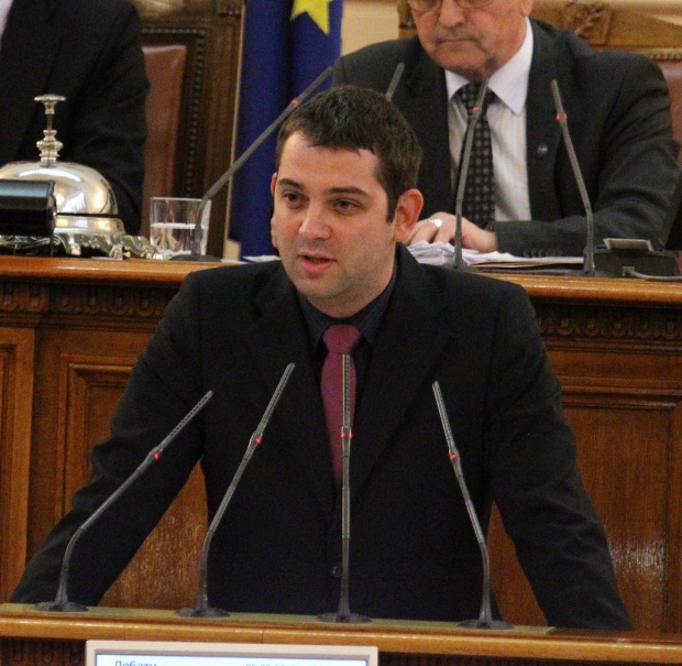 Не приемам отстъпление за съдебната реформа, заяви Димитър Делчев