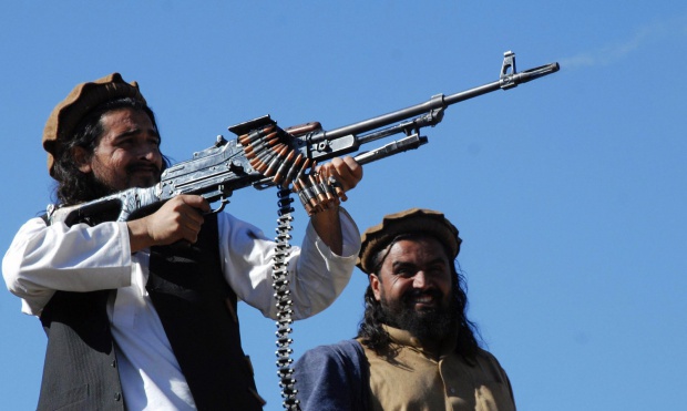 Сватбари откриха стрелба в Афганистан, 21 убити