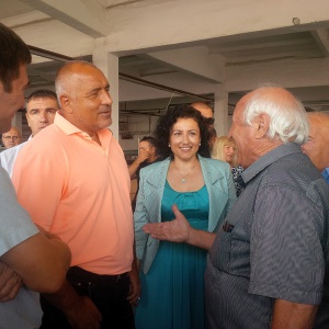 Икономиката се вдига, милиони влизат в реалния бизнес, отчете премиерът