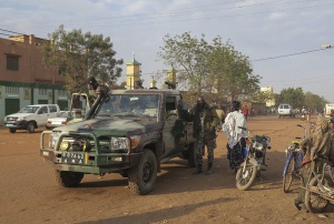 Терористи атакуваха хотел в Мали, поне четири жертви