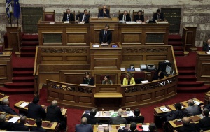 Гръцкият парламент гласува спасителен план от 85 млрд. евро