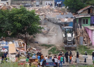 46 незаконни постройки в "Максуда" са съборени