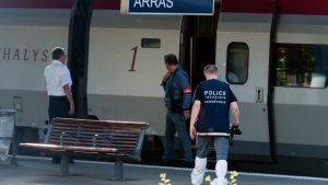 Трима ранени след стрелба във влак от Амстердам за Париж