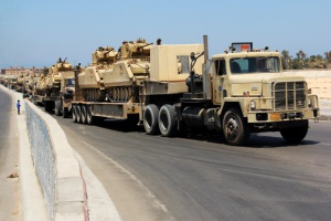 Американски танкове и бронетранспортьори пристигат в "Ново село"