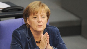 Меркел на посещение в бежанския лагер в Хайденау