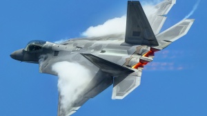 САЩ изпращат в Европа най-модерните си бойни самолети заради Русия
