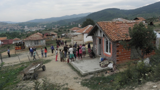 Ромите - тормозени на Балканите, нежелани на Запад