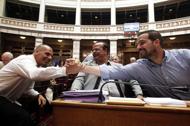 "Галъп": Повечето българи  вярват, че Гърция спечели от кризата