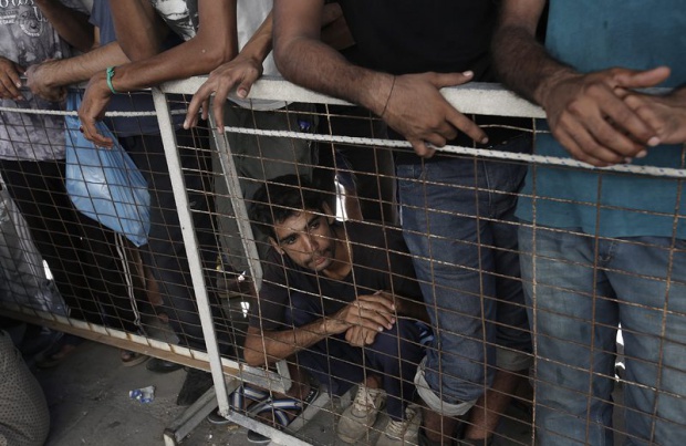 Сърбия ще пренасочва бежанците към България