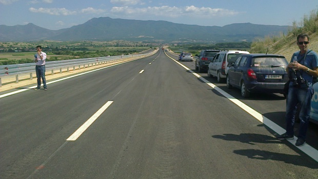 МВнР предупреждава: Не качвайте стопаджии в Гърция