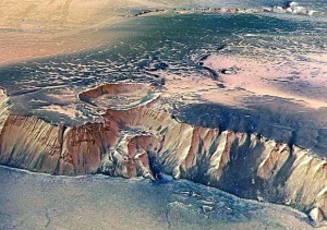 НАСА: Открихме течаща  вода на Марс