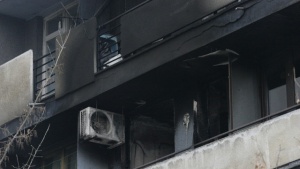 Пожар евкуира десетки жители на блок в Димитровград