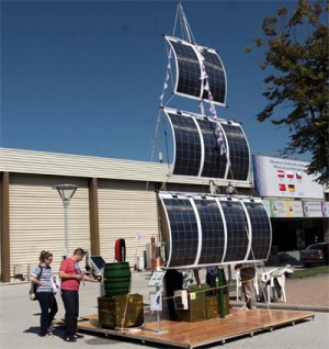 Соларна станция за зареждане на GSM-и показват на техническия панаир в Пловдив