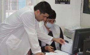 Внасяме лекари и ИТ специалисти срещу минимална заплата 2700 лв.