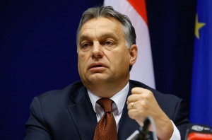 Виктор Орбан призова за бързо изграждане на оградата