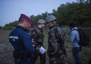 Мигранти са прерязали оградата към Унгария, предстои им съд