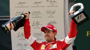 Фетел спечели за трети път през сезона във Формула 1