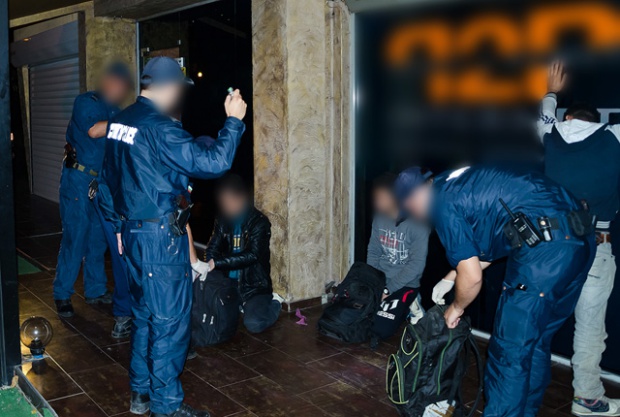 71 мигранти са задържани в София