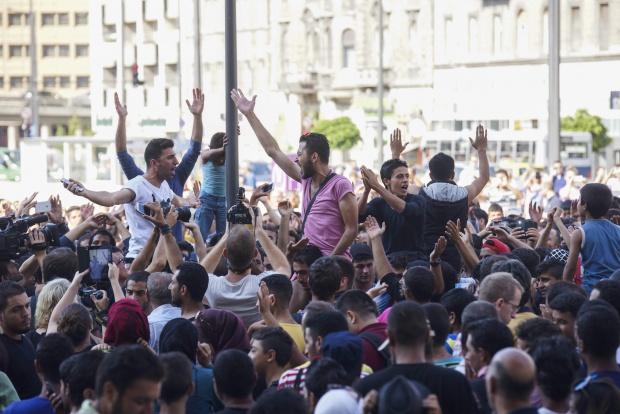 Мигранти продължават да протестират в Будапеща