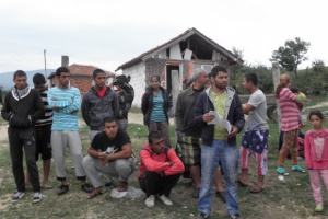 Посолството на САЩ проверява как живеят ромите в Гърмен