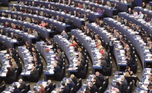 ЕП отпуска 401,3 млн. евро за справяне с миграционната криза