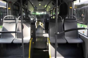 Фенове изпочупиха автобус 94 в столицата