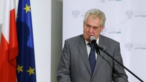 Милош Земан плаши чехкините, че ще носят бурки