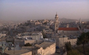 Палестинец се вряза с колата си в израелски войници, петима са ранени