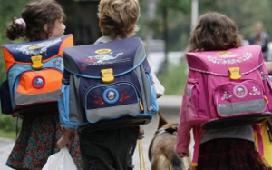 Учебната година за първолаците става с две седмици по-дълга